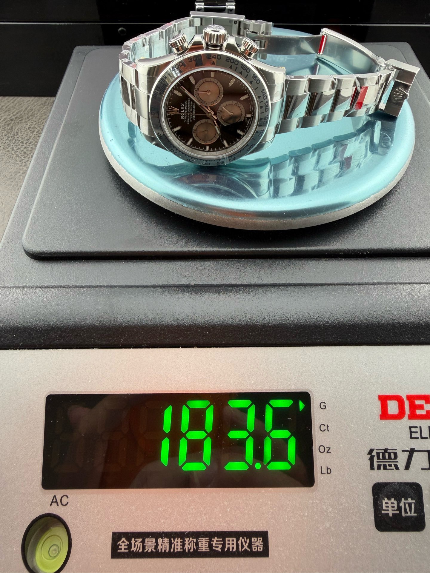 High Quality Replica Detail Shot