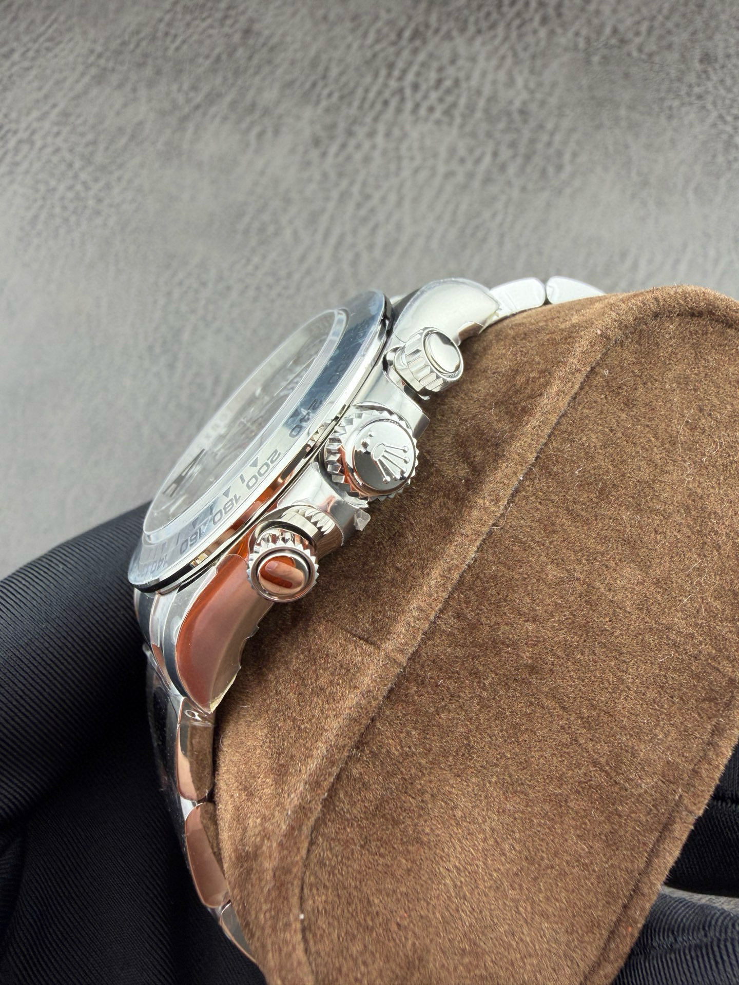 High Quality Replica Detail Shot