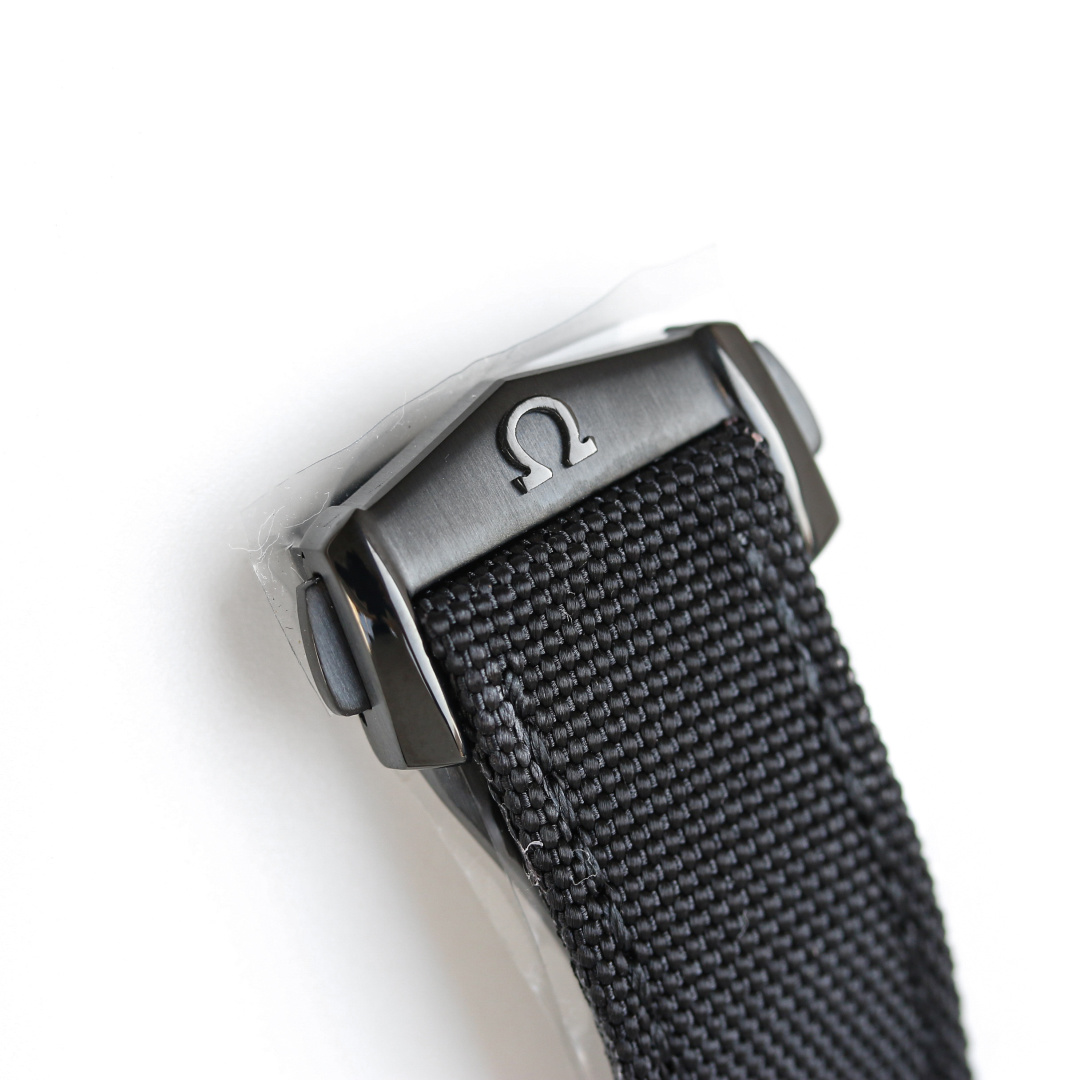 High Quality Replica Detail Shot