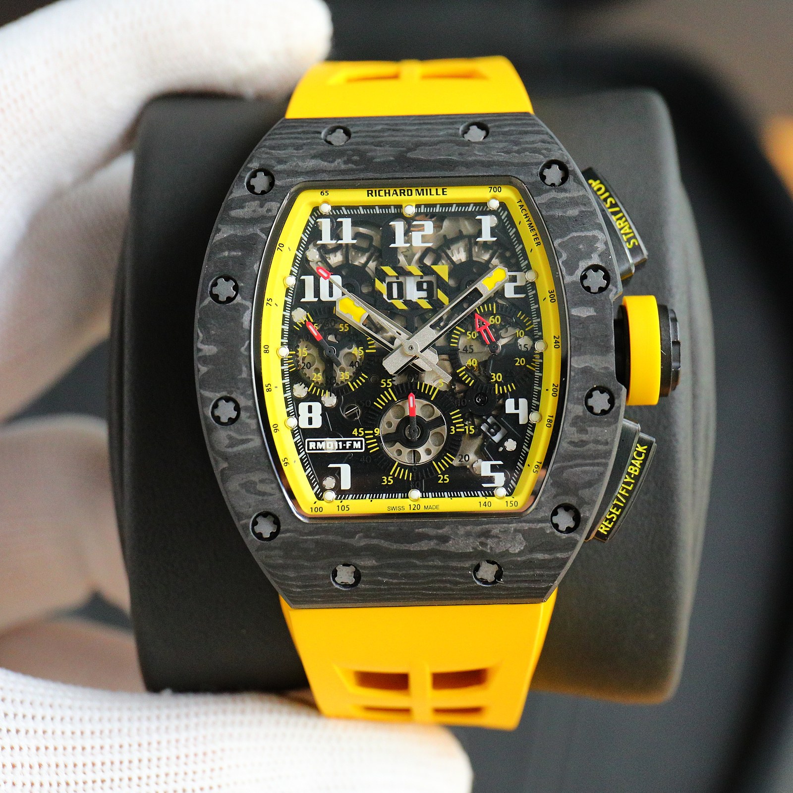 High Quality Replica Detail Shot