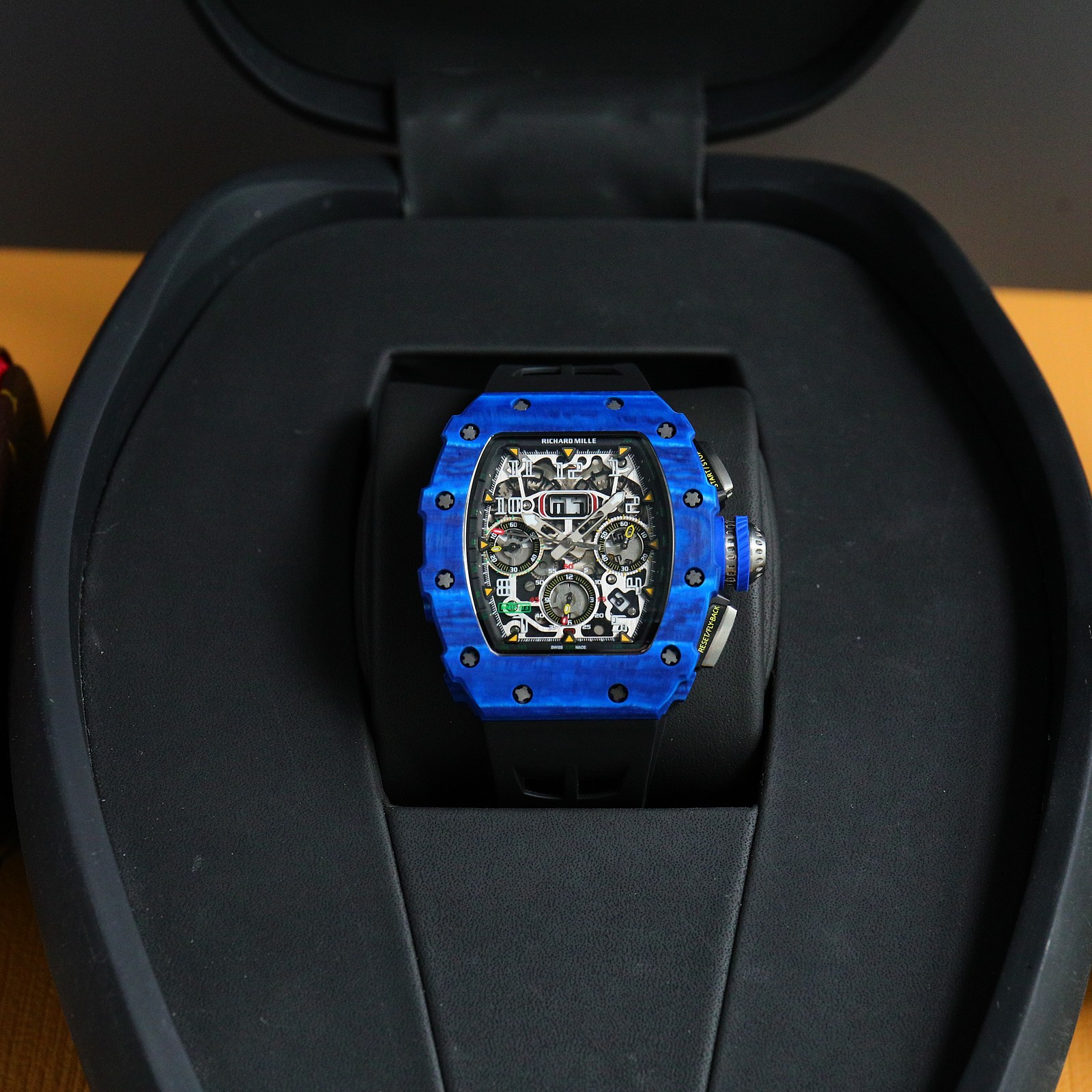 High Quality Replica Detail Shot