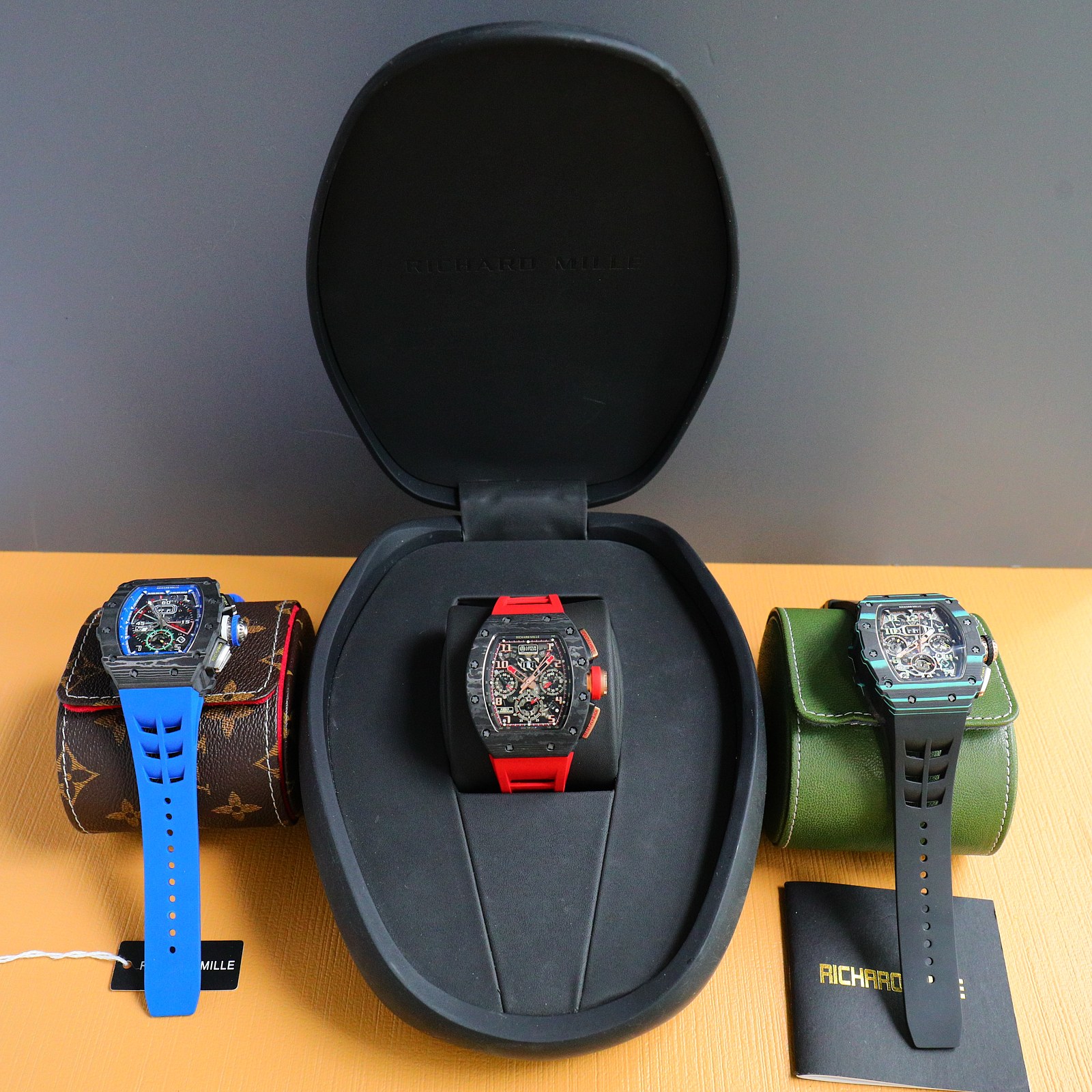 High Quality Replica Detail Shot