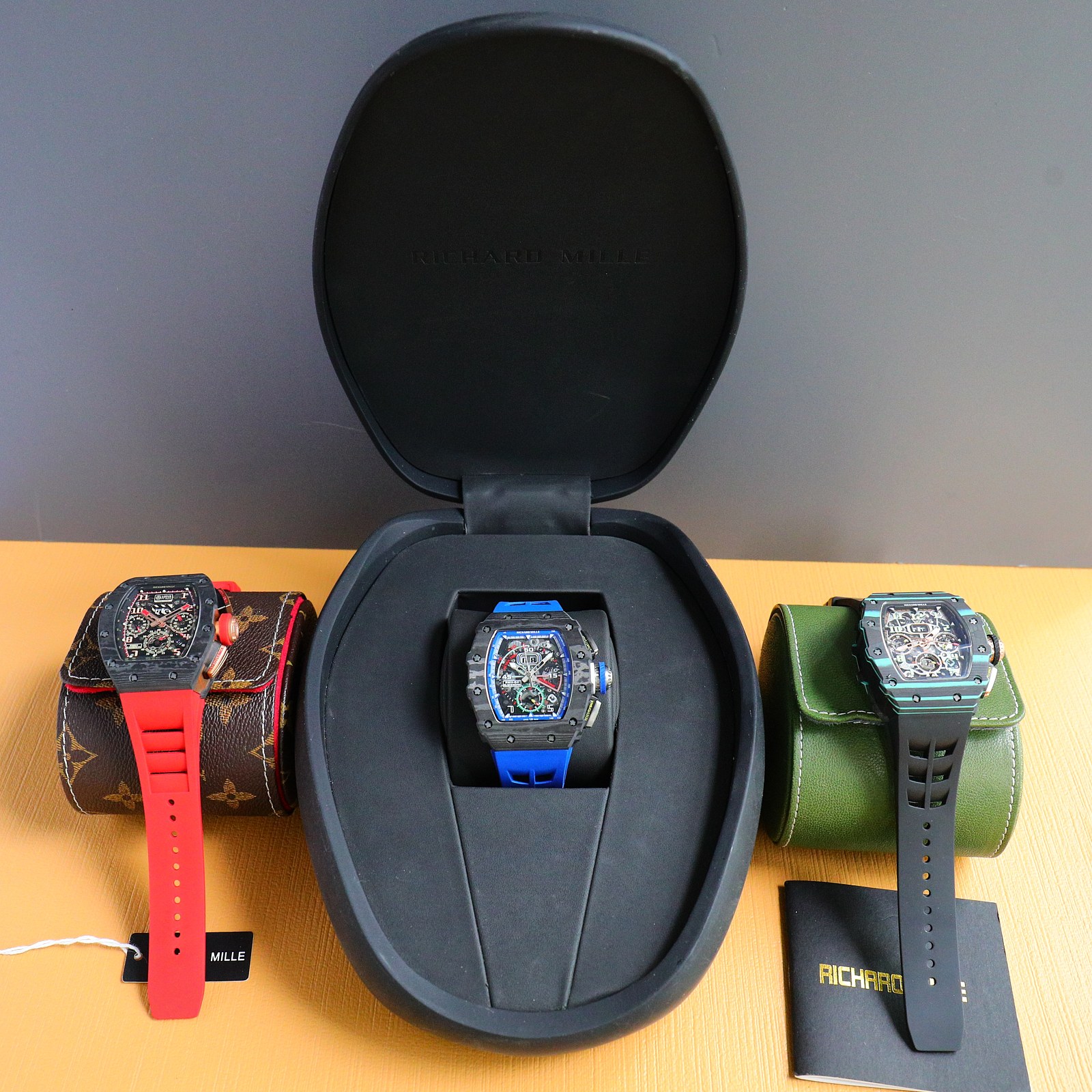 High Quality Replica Detail Shot