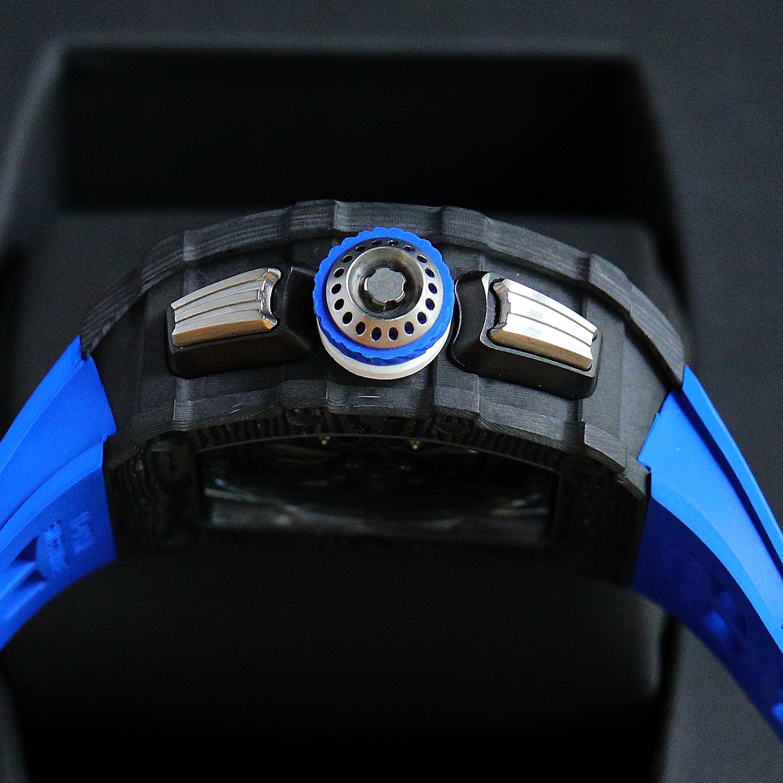 High Quality Replica Detail Shot