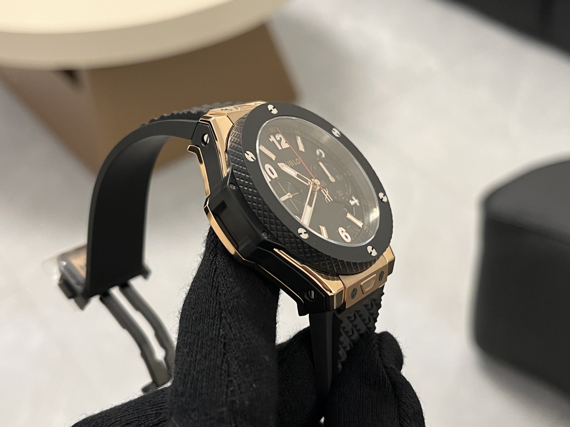 High Quality Replica Detail Shot