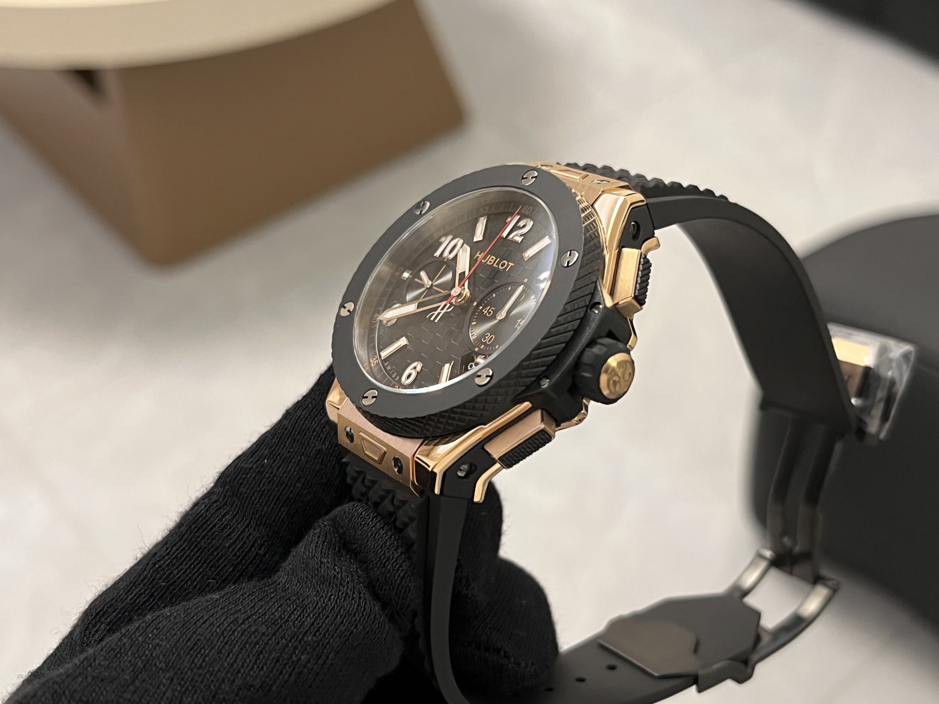 High Quality Replica Detail Shot