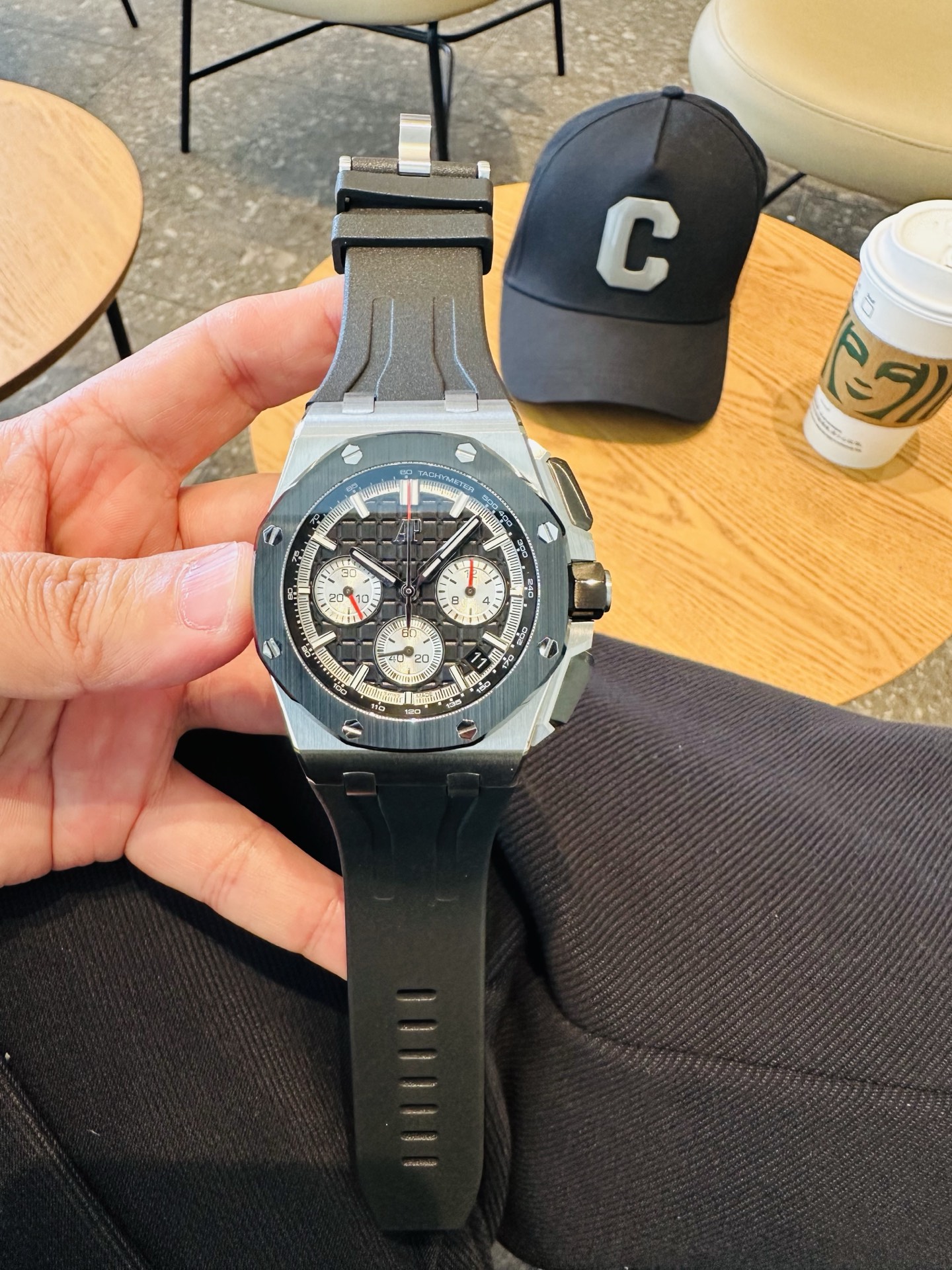 High Quality Replica Detail Shot