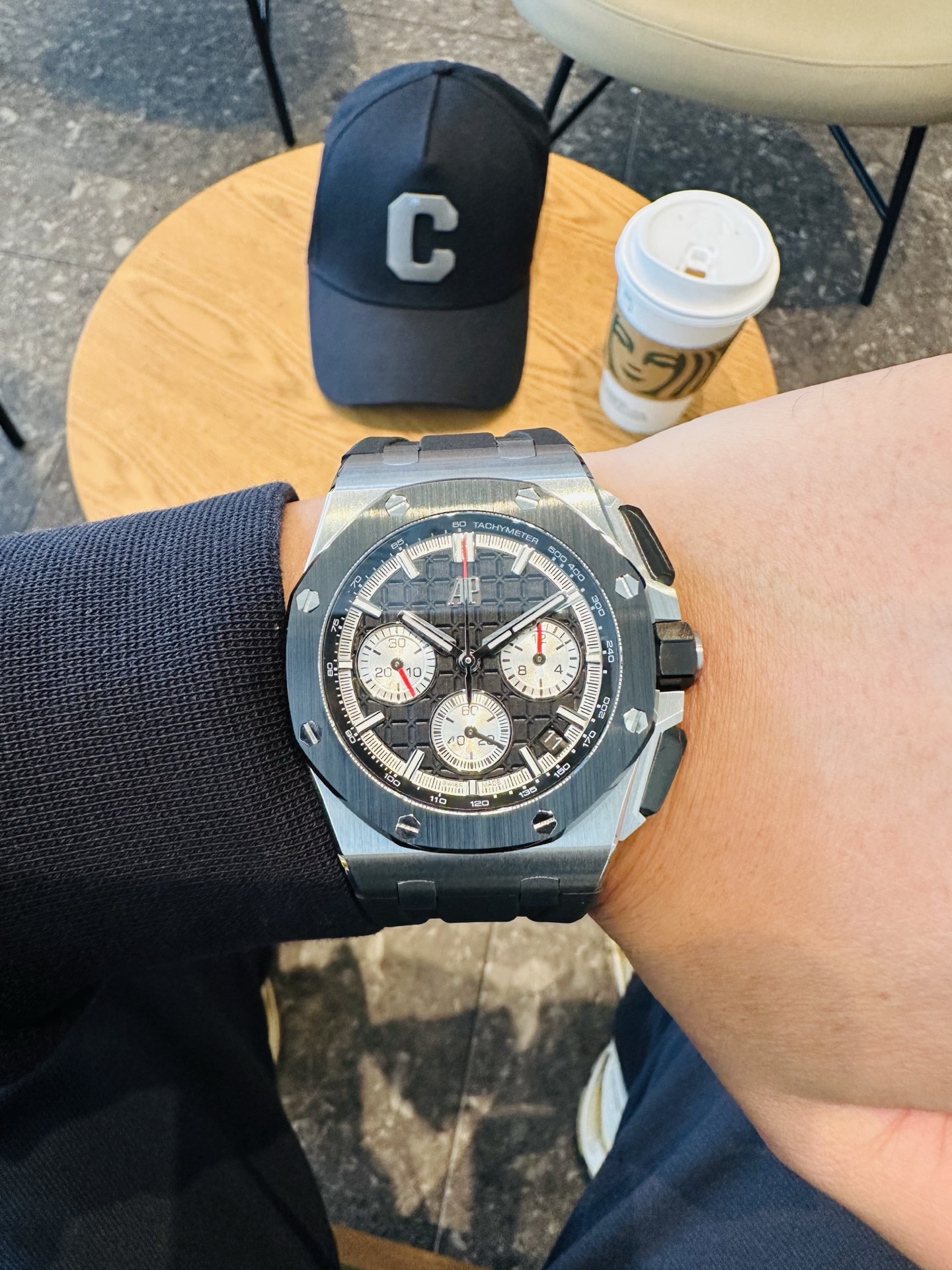 High Quality Replica Detail Shot