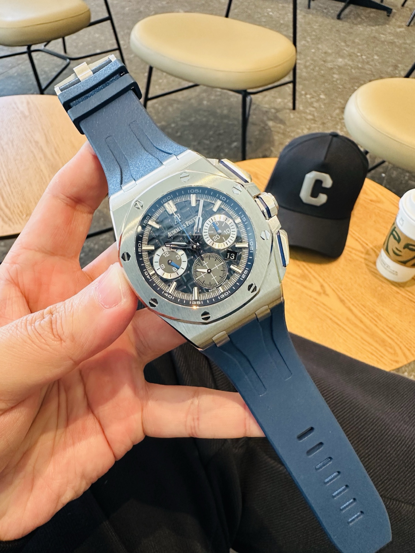 High Quality Replica Detail Shot