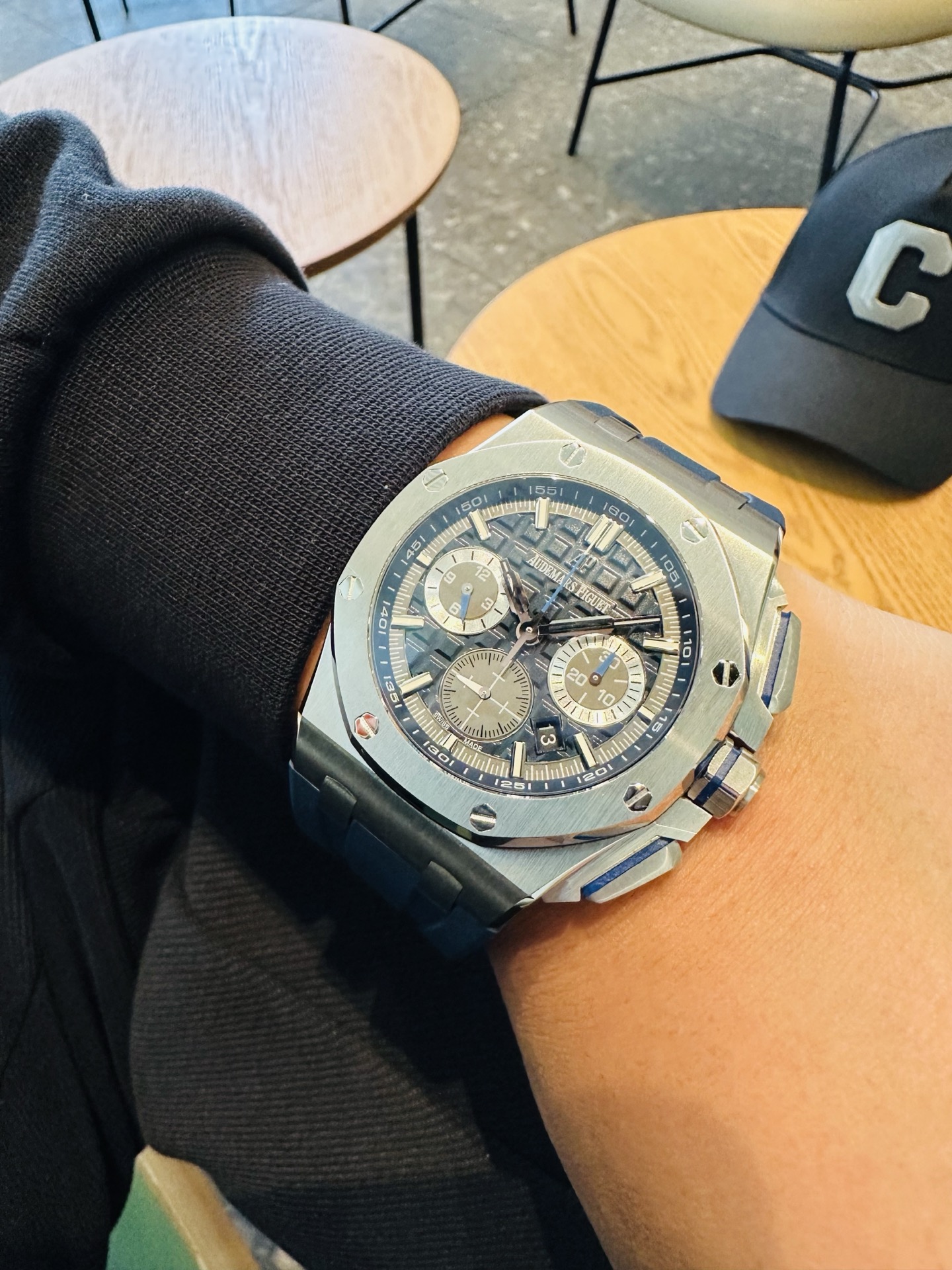 High Quality Replica Detail Shot