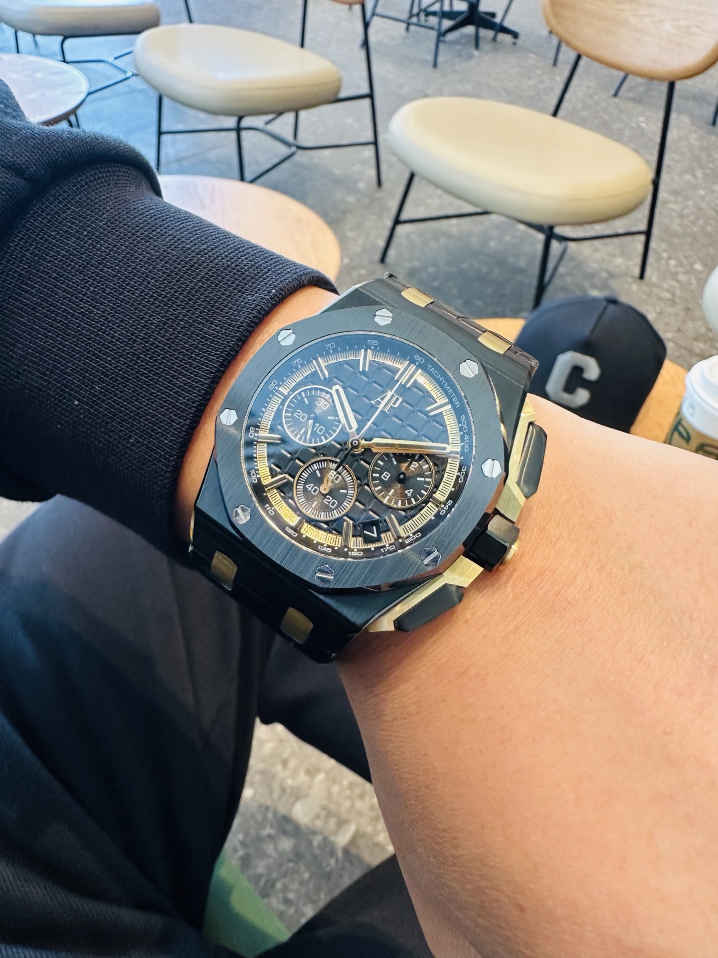 High Quality Replica Detail Shot