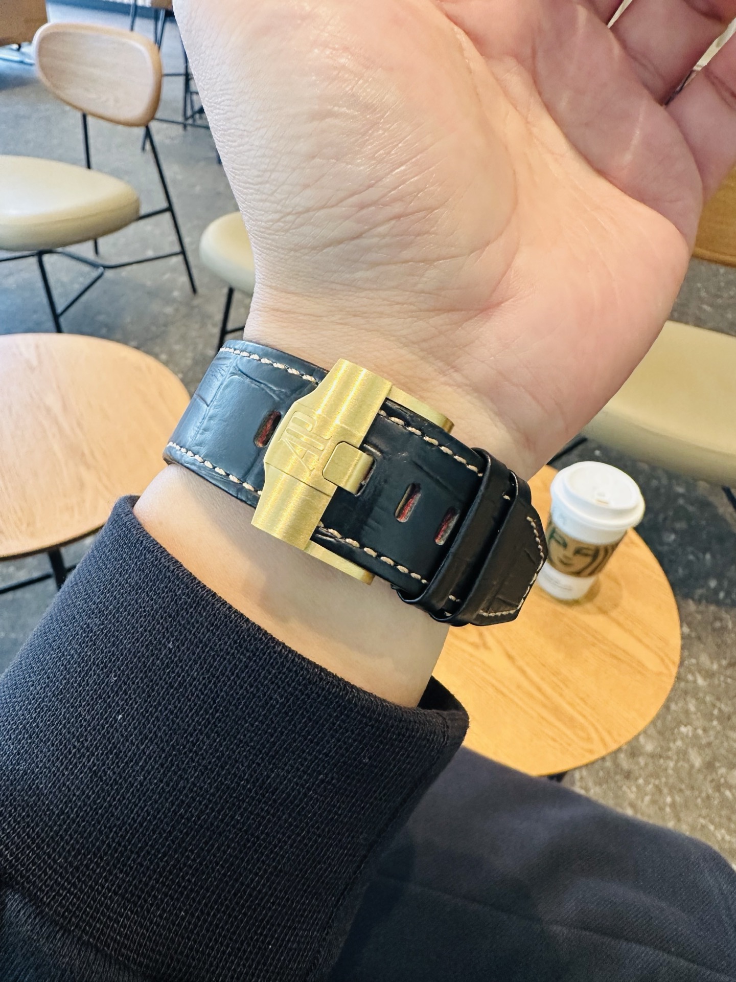 High Quality Replica Detail Shot