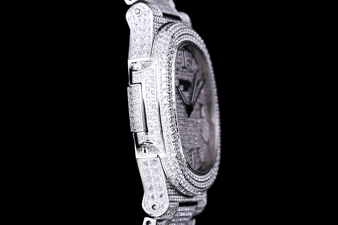 High Quality Replica Detail Shot