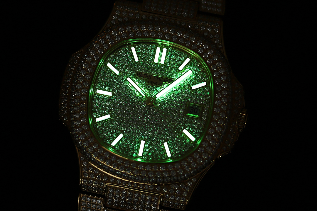 High Quality Replica Detail Shot