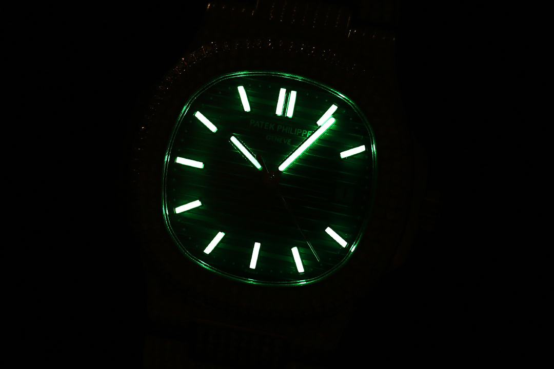 High Quality Replica Detail Shot