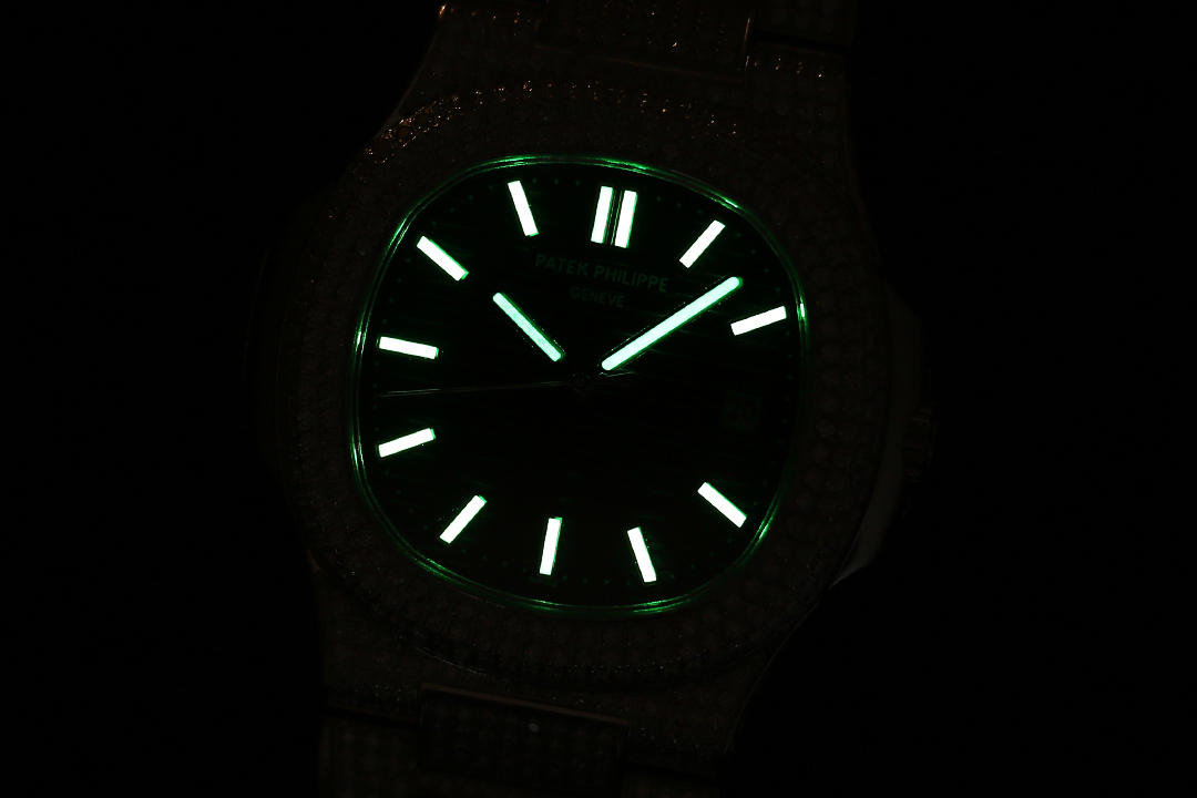 High Quality Replica Detail Shot