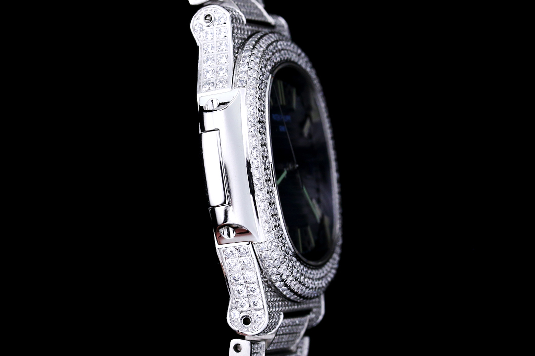 High Quality Replica Detail Shot