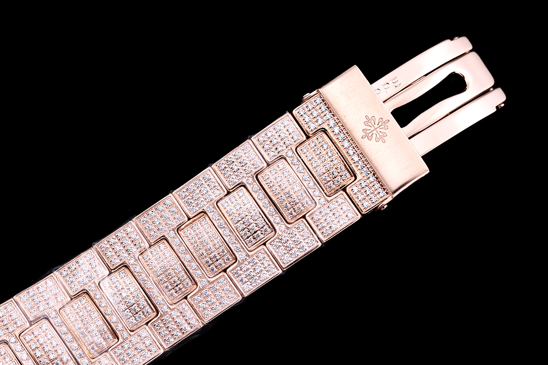 High Quality Replica Detail Shot