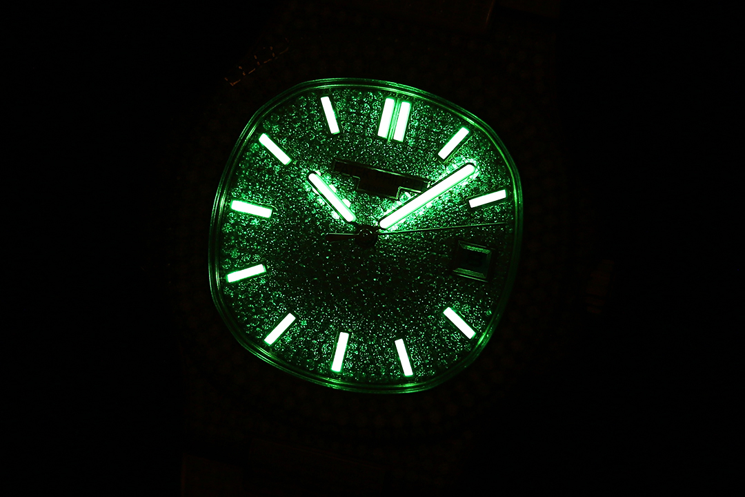 High Quality Replica Detail Shot