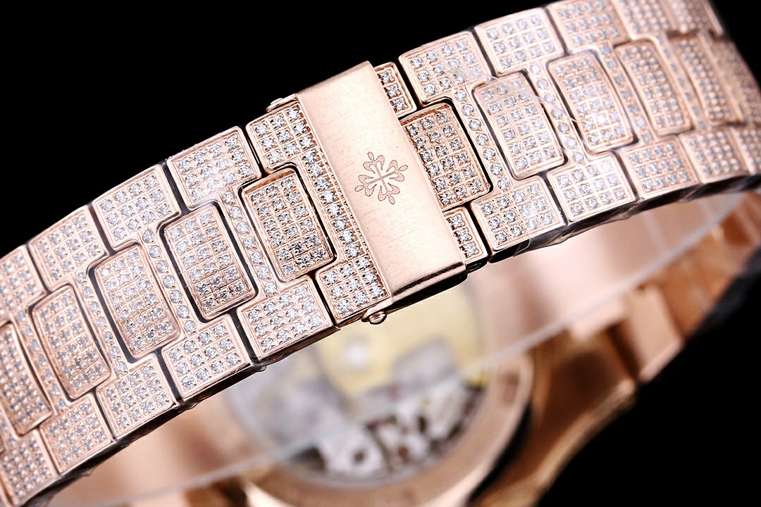 High Quality Replica Detail Shot