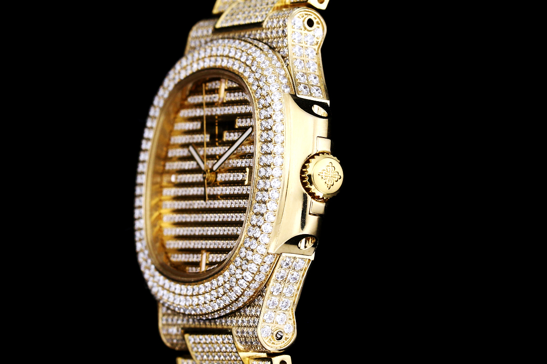 High Quality Replica Detail Shot