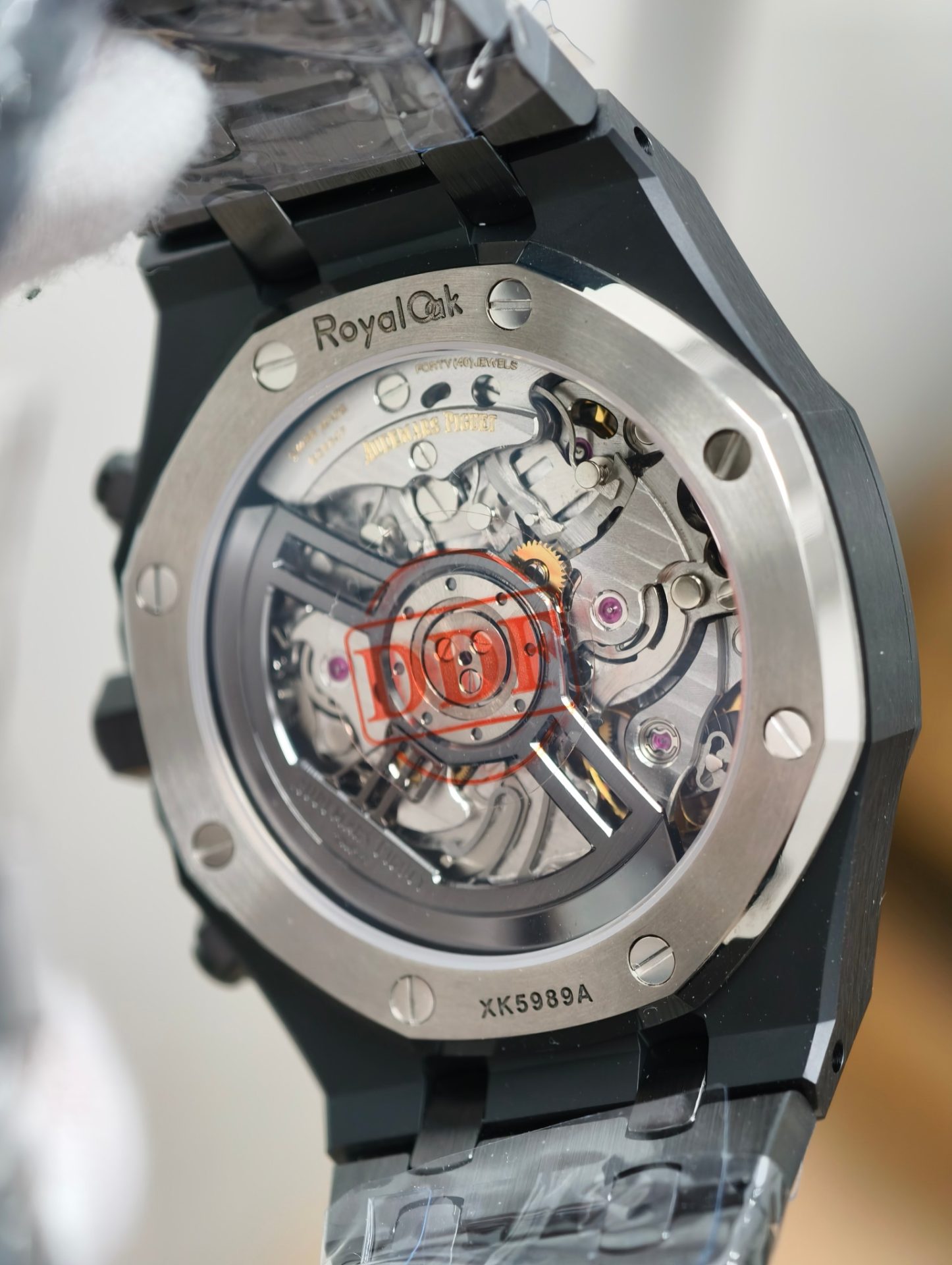 High Quality Replica Detail Shot