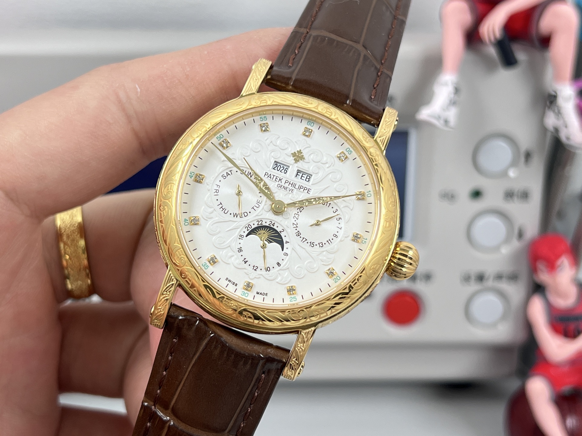 High Quality Replica Detail Shot