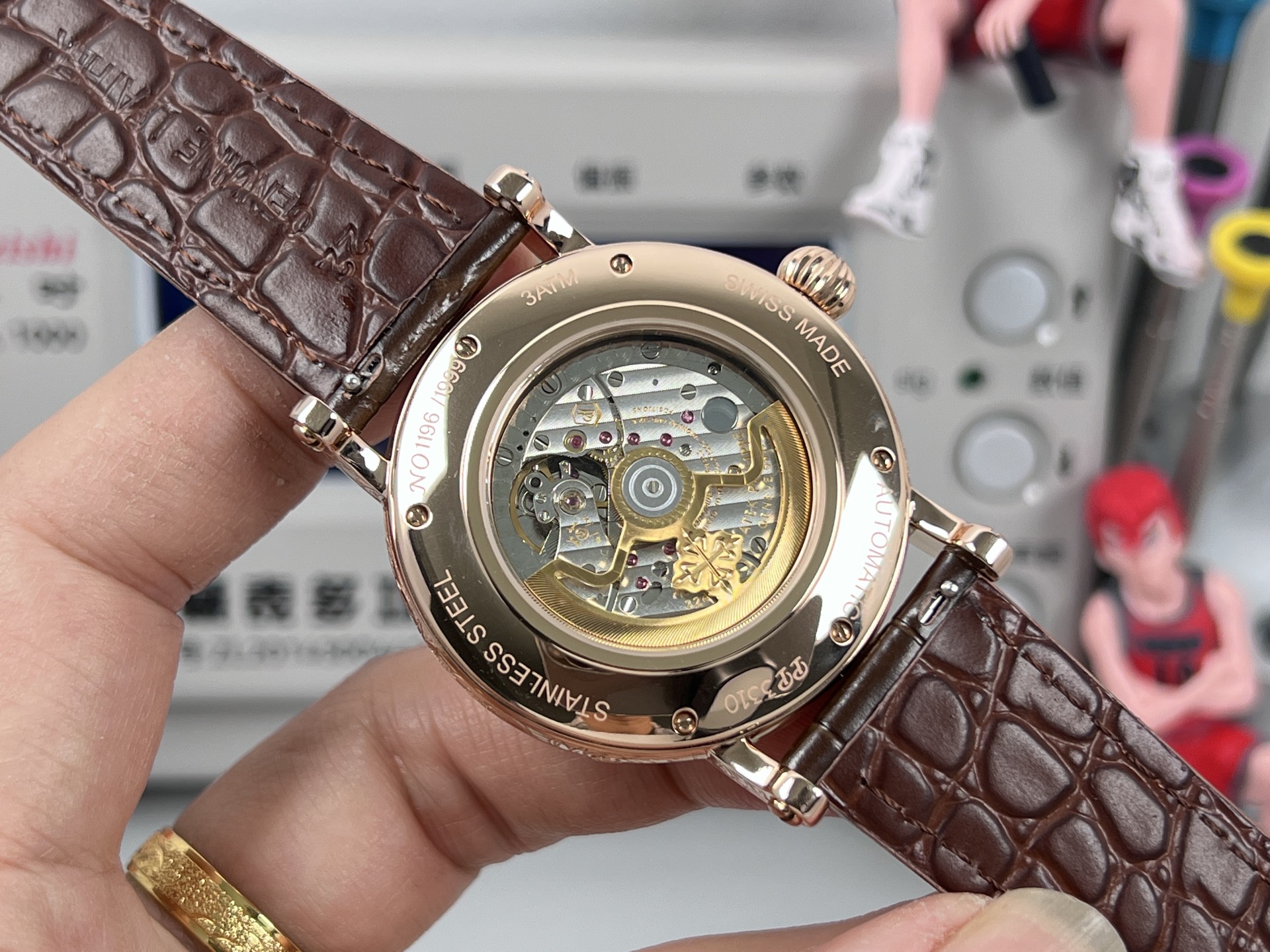 High Quality Replica Detail Shot