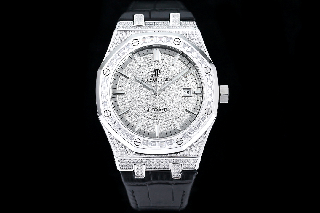 High Quality Replica Detail Shot