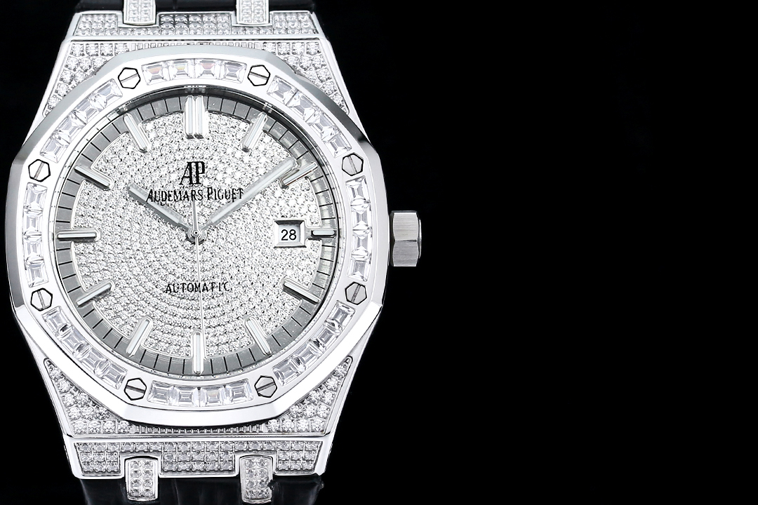 High Quality Replica Detail Shot