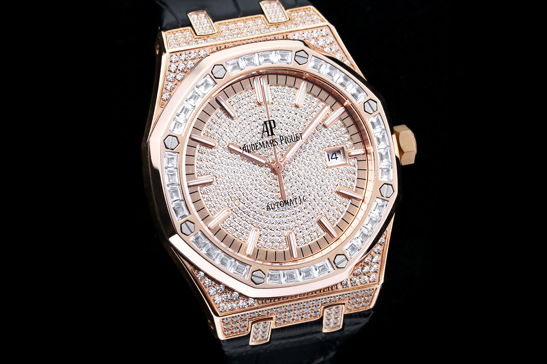 High Quality Replica Detail Shot