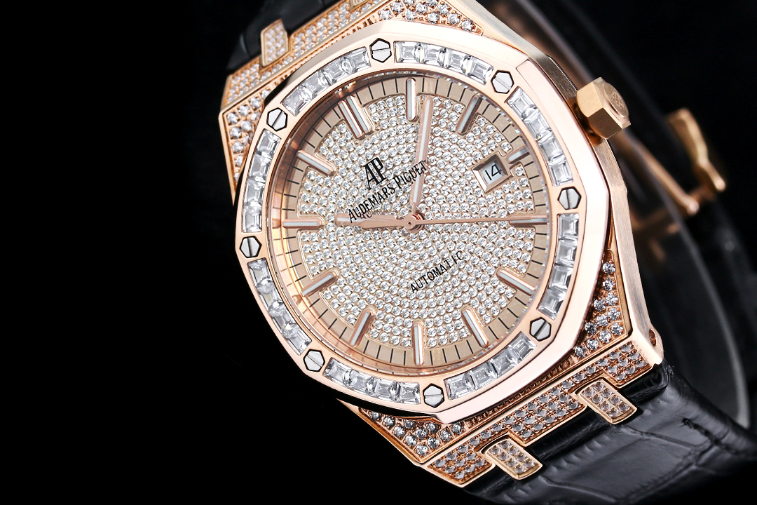 High Quality Replica Detail Shot