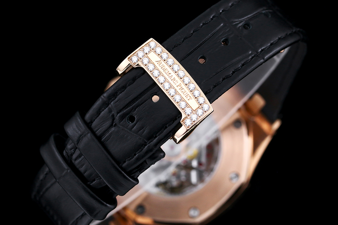 High Quality Replica Detail Shot