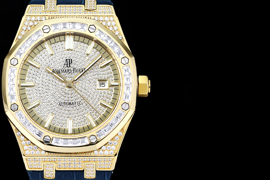 High Quality Replica Detail Shot