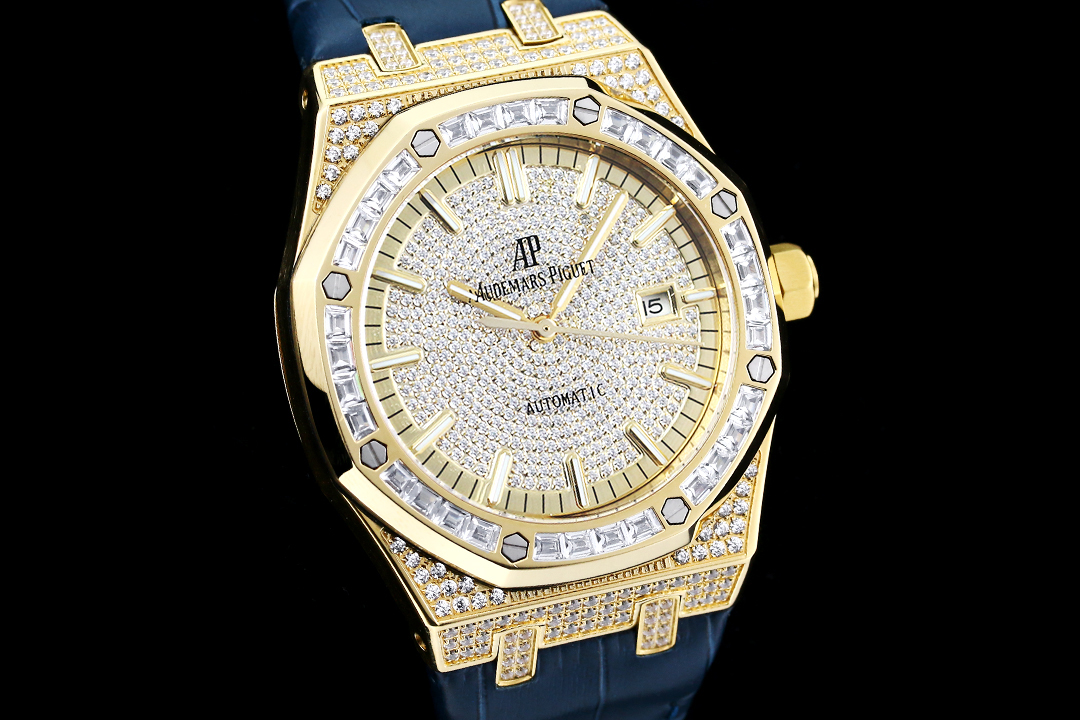 High Quality Replica Detail Shot