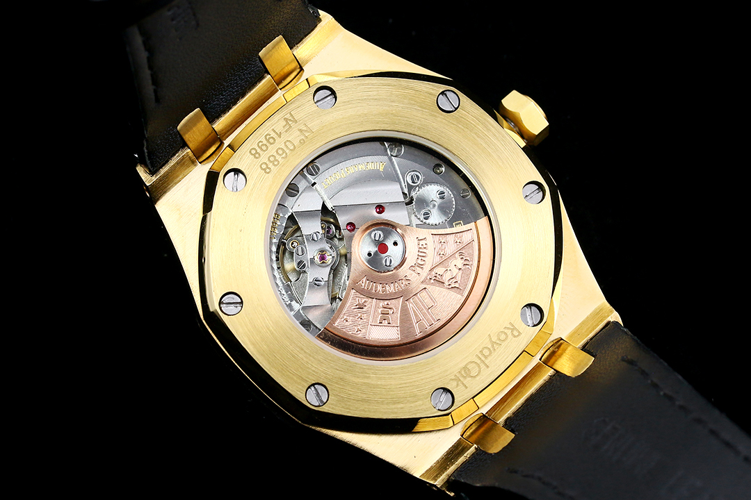 High Quality Replica Detail Shot