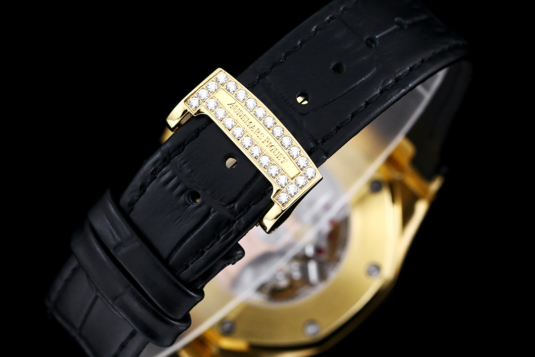 High Quality Replica Detail Shot