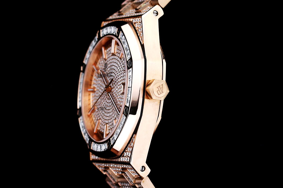 High Quality Replica Detail Shot