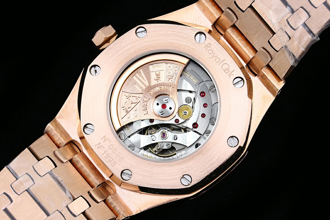 High Quality Replica Detail Shot