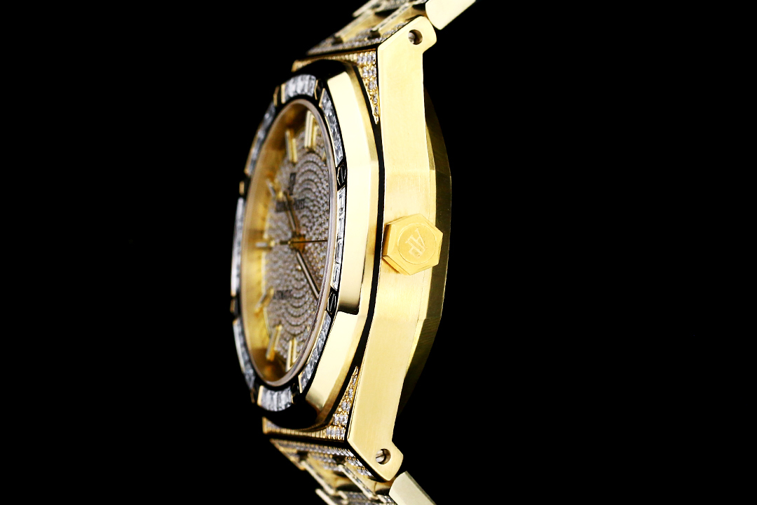 High Quality Replica Detail Shot