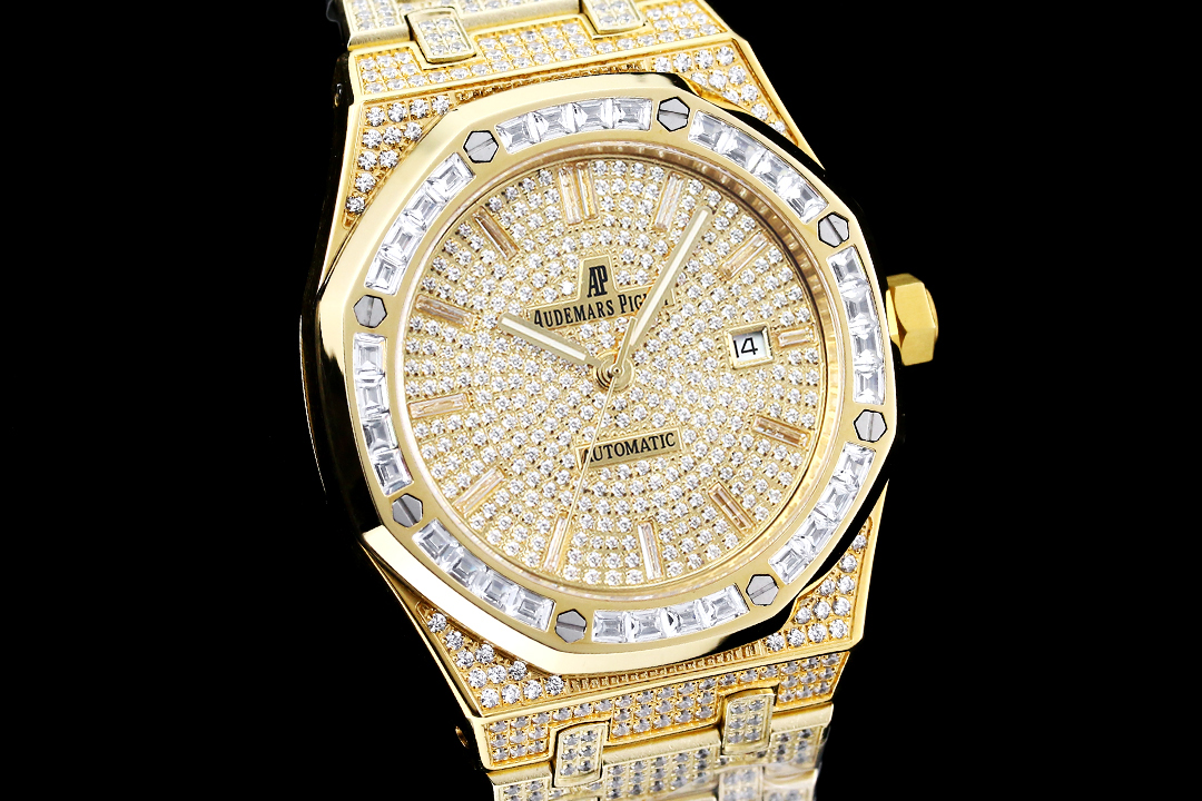 High Quality Replica Detail Shot