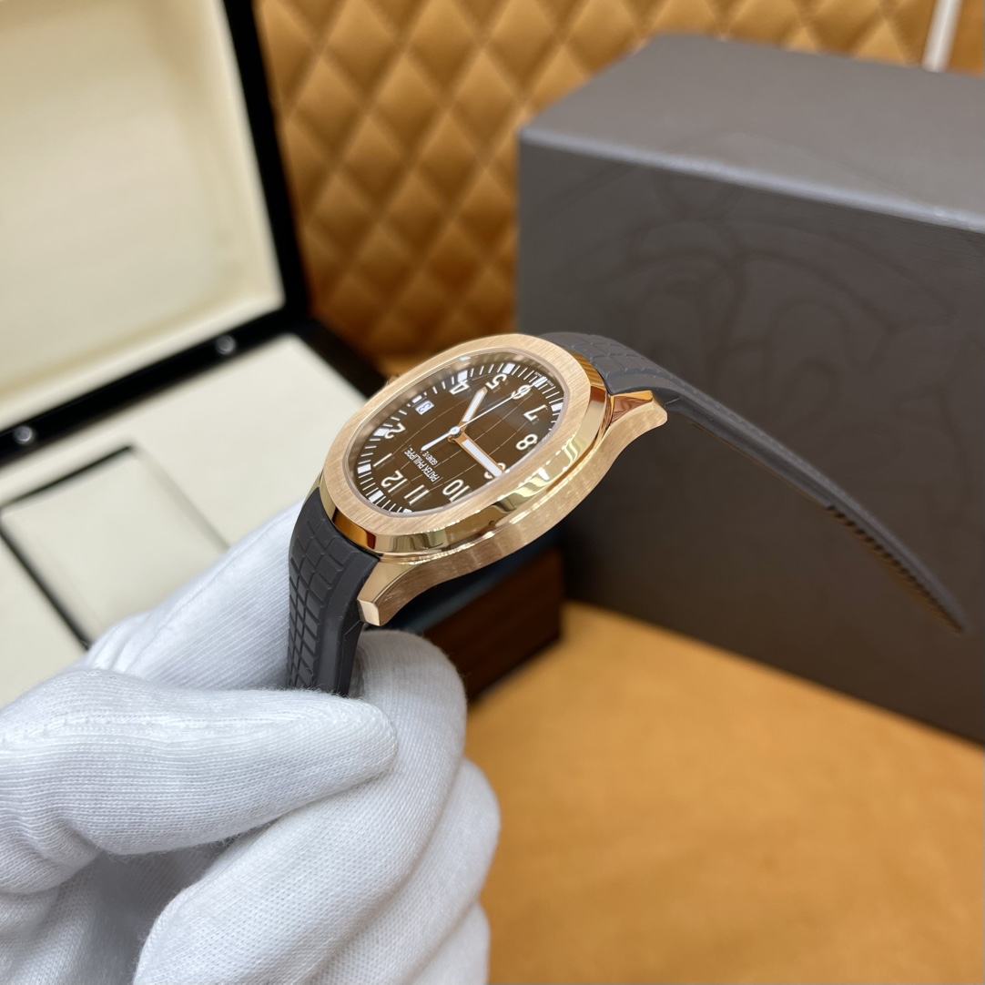 High Quality Replica Detail Shot