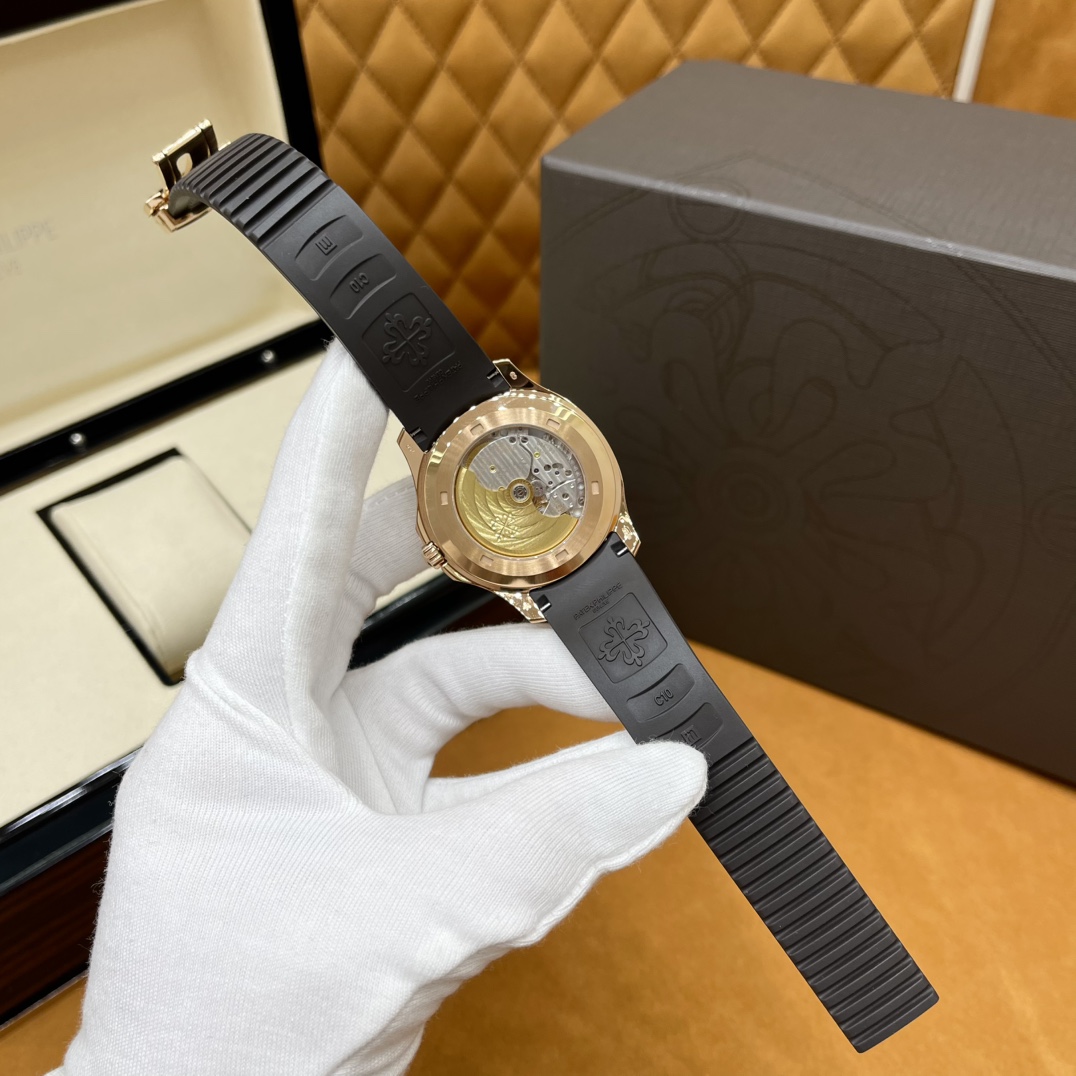 High Quality Replica Detail Shot