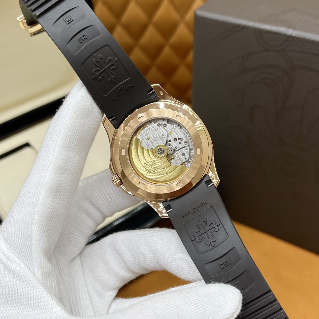 High Quality Replica Detail Shot