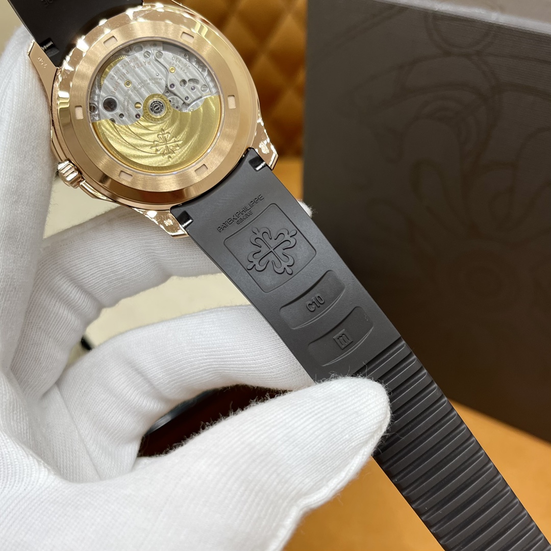 High Quality Replica Detail Shot