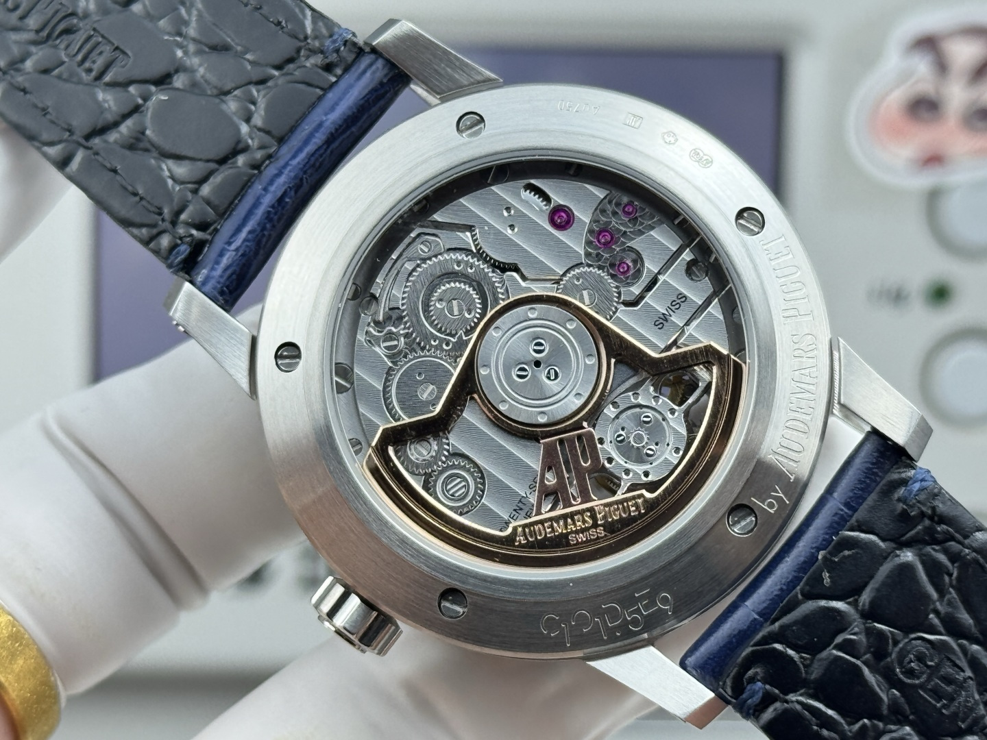 High Quality Replica Detail Shot