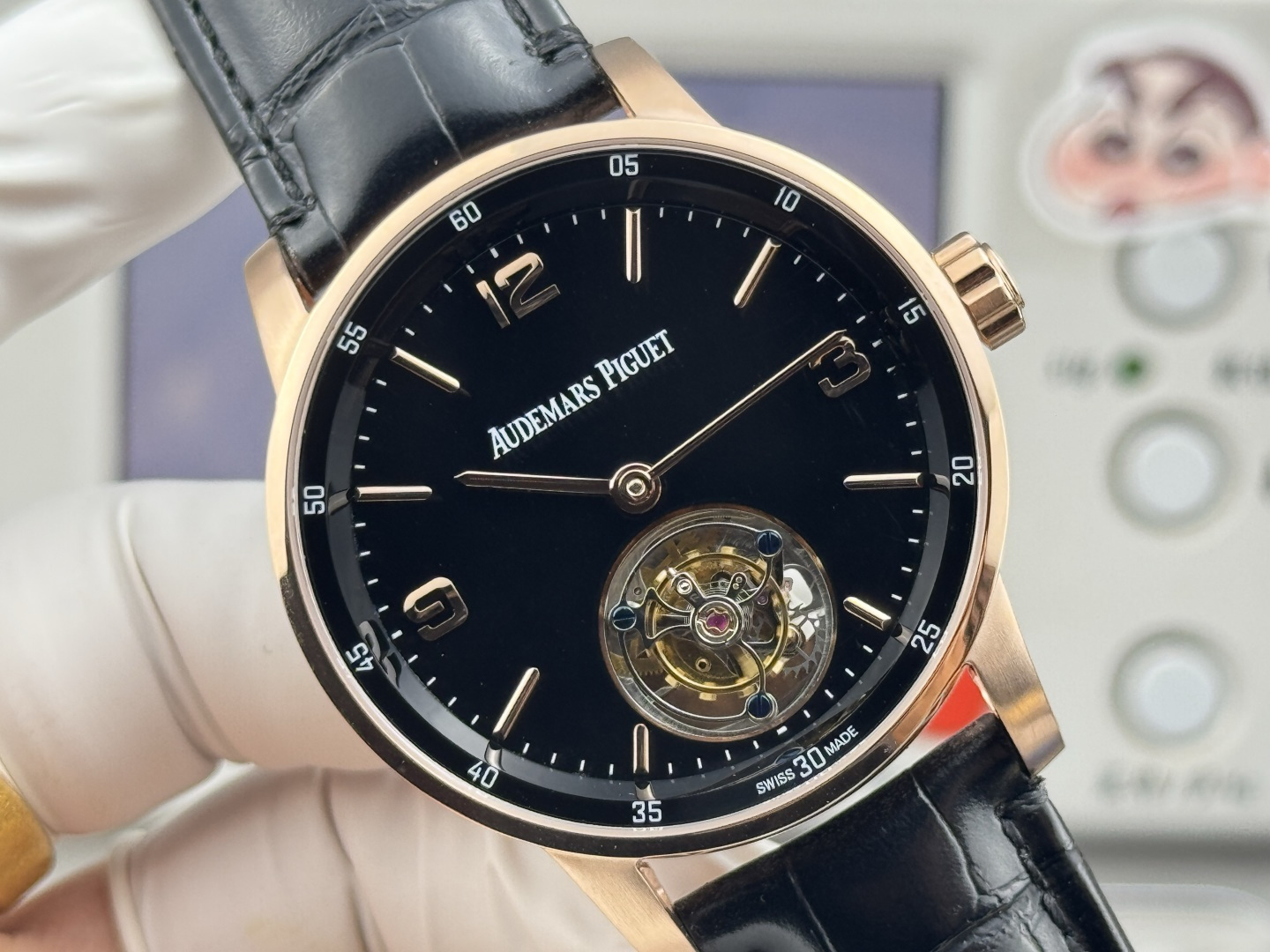 High Quality Replica Detail Shot