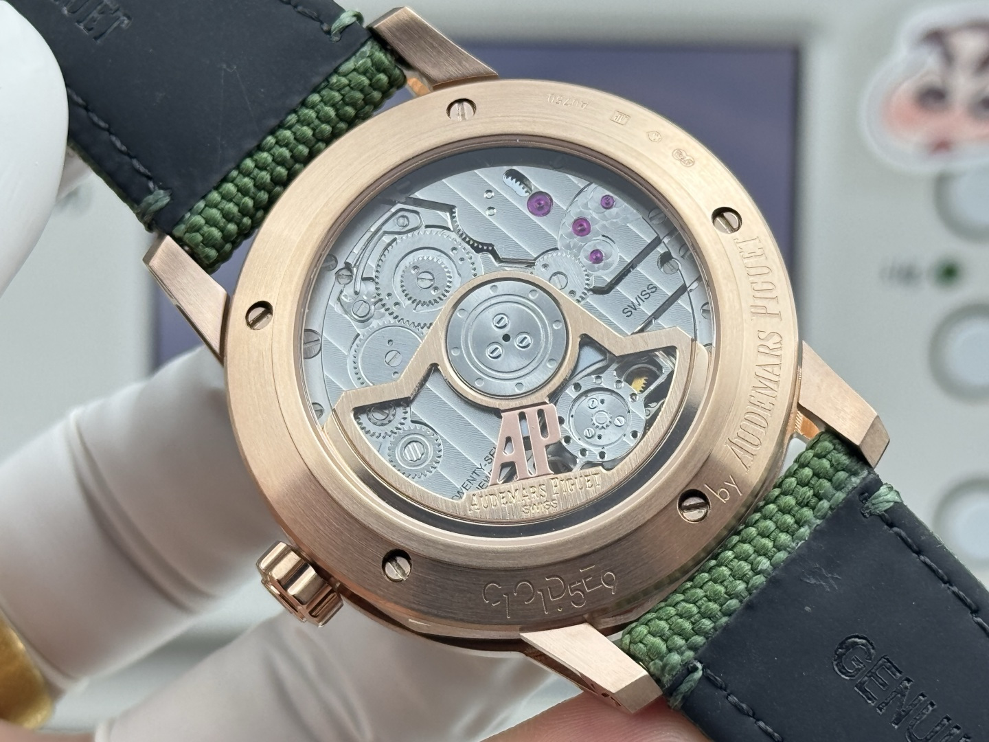 High Quality Replica Detail Shot