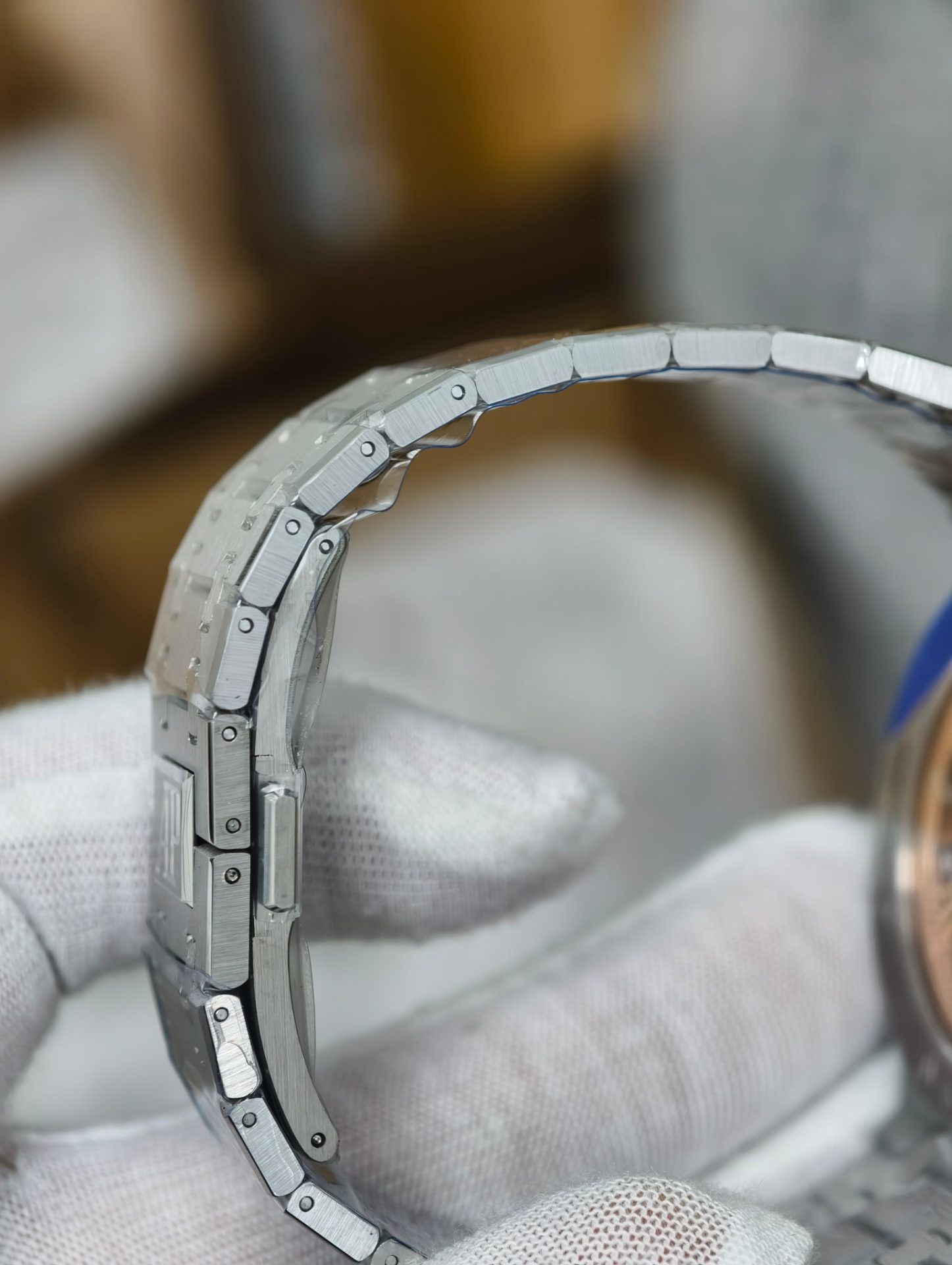 High Quality Replica Detail Shot