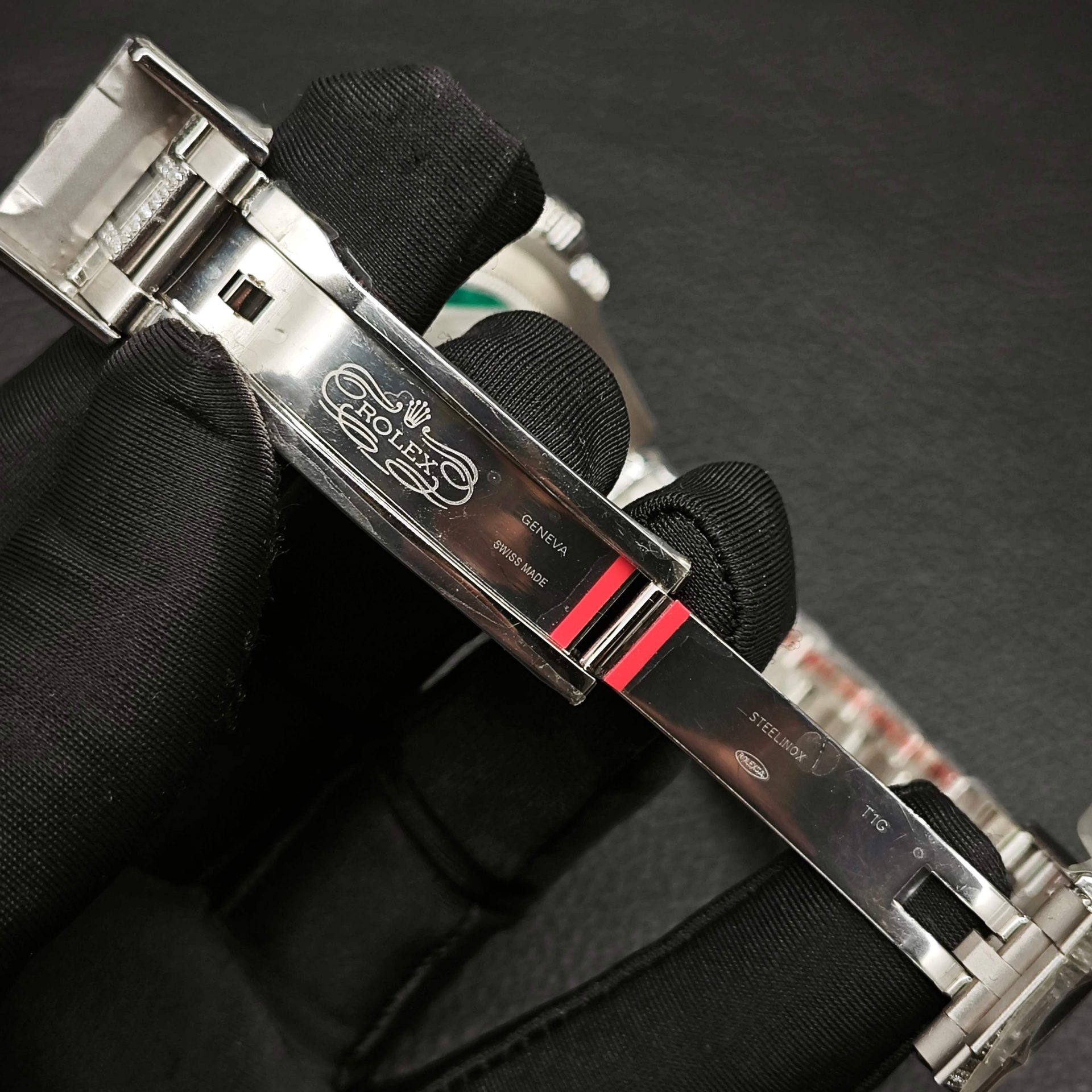 High Quality Replica Detail Shot